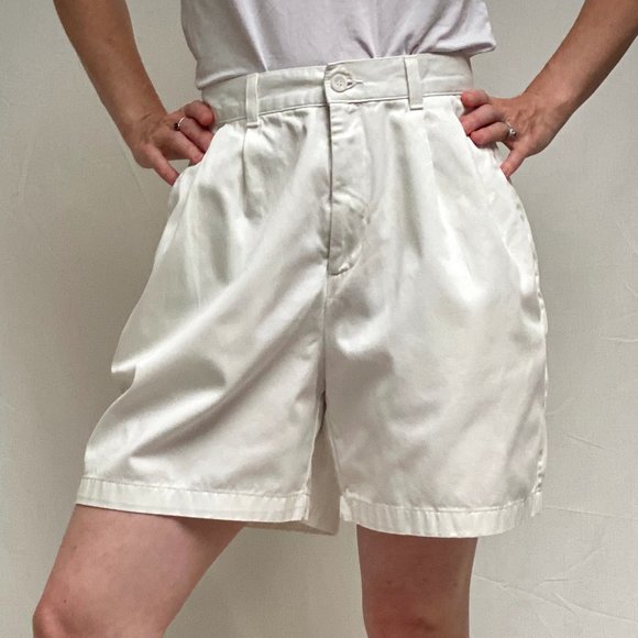 Vintage White Pleated Front Light Denim Shorts - Picture 1 of 12